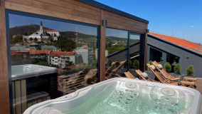 Zahradní sauna a vířivka